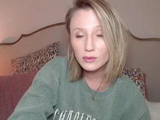 Olive_ray from Flirt4Free