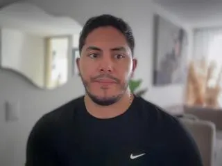 owen_pierces from Flirt4Free is Freechat