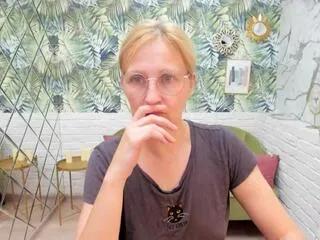 paris_beautiful from Flirt4Free is Freechat