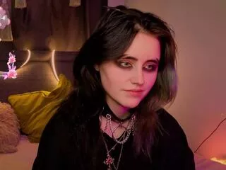 Quenna_fort from Flirt4Free