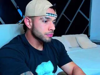 Ray_torres from Flirt4Free