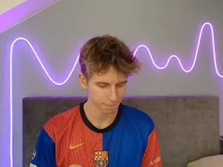 remy_levine from Flirt4Free is Freechat