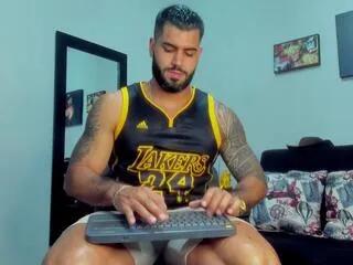 samir_hazard from Flirt4Free is Freechat