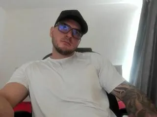 Teylor_creed from Flirt4Free