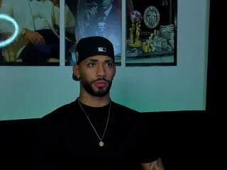 theo_sky from Flirt4Free is Freechat