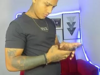 Thiago_kurly from Flirt4Free