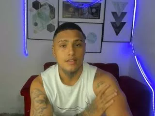 Thiago_kurly from Flirt4Free