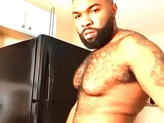 throne_j from Flirt4Free is Freechat