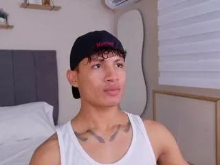 tommy_paterson from Flirt4Free is Freechat