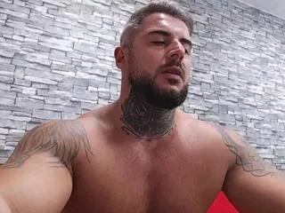 tudfwlch_y from Flirt4Free is Freechat