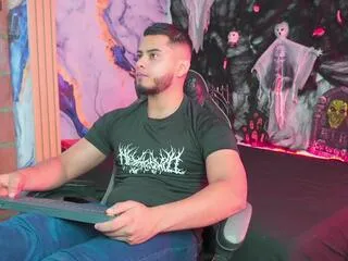 Tyler_price from Flirt4Free