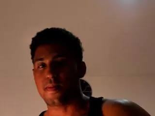 Tyler_titan from Flirt4Free