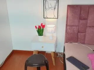 valery_lorenss from Flirt4Free is Freechat