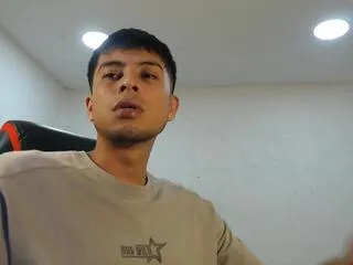 Will_be from Flirt4Free