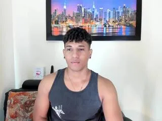 yoxi_martinez from Flirt4Free is Freechat
