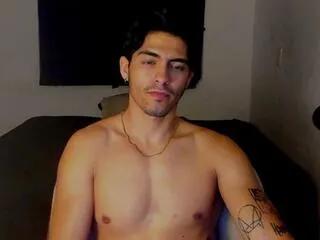 zack_bonett from Flirt4Free is Freechat