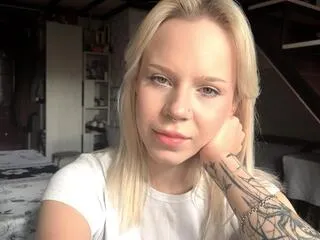 Zada_pomainville from Flirt4Free