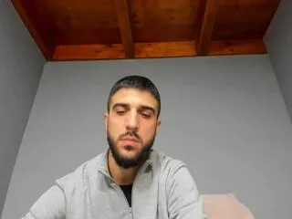 Zeyn_edwards from Flirt4Free