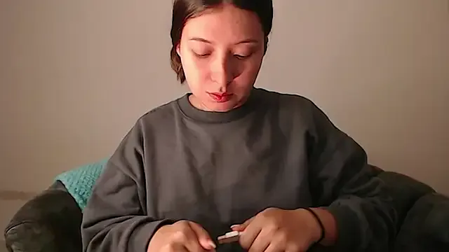 -Ivonny from StripChat is Freechat