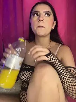Girls: try live performances with matured performers, from dancing to quirks, in a variety of beautiful sex cams.