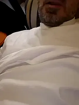 1talianBeutifulCock from StripChat is Freechat