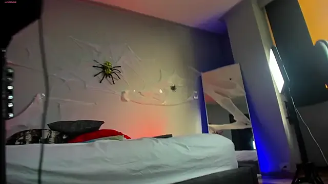 Girls: try live performances with matured performers, from dancing to quirks, in a variety of beautiful sex cams.