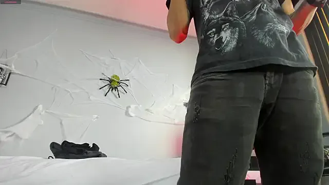 2_fire from StripChat is Freechat