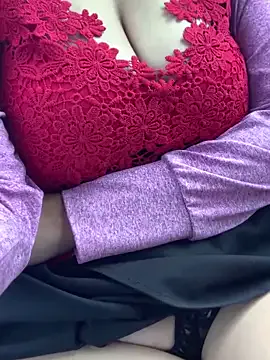 2HotAsain4u from StripChat is Freechat