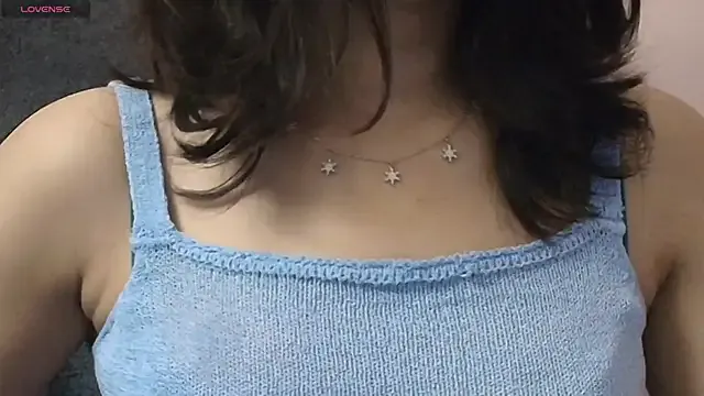 2min-MAGGIE from StripChat is Freechat