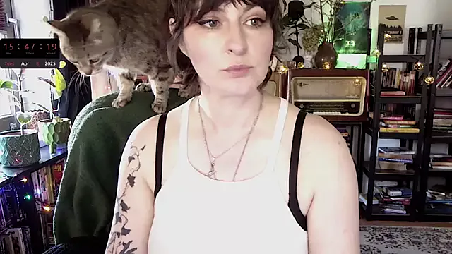 Girls: try live performances with matured performers, from dancing to quirks, in a variety of beautiful sex cams.