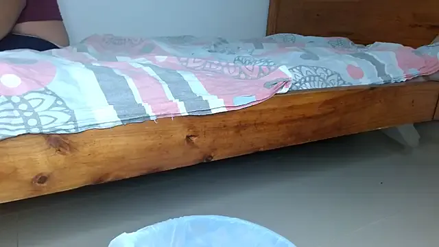 69smallstar from StripChat