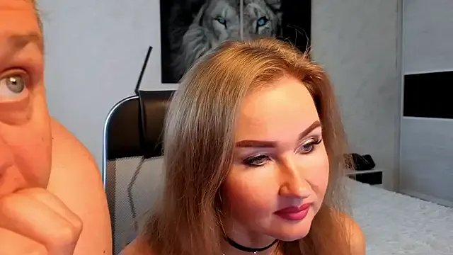 Girls: try live performances with matured performers, from dancing to quirks, in a variety of beautiful sex cams.