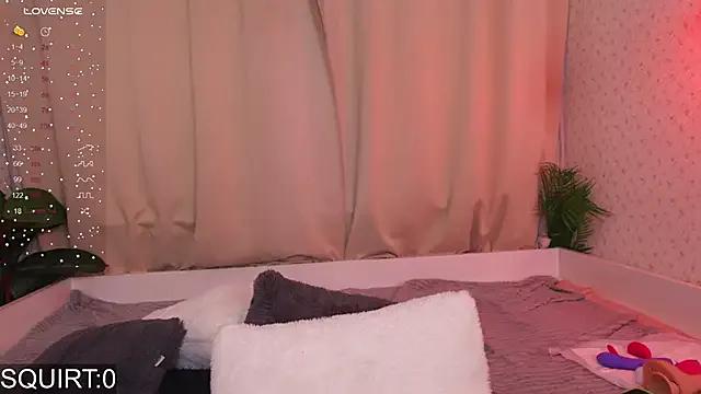 Girls: try live performances with matured performers, from dancing to quirks, in a variety of beautiful sex cams.