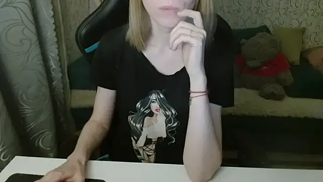 _Alisa_Allison_ from StripChat is Freechat