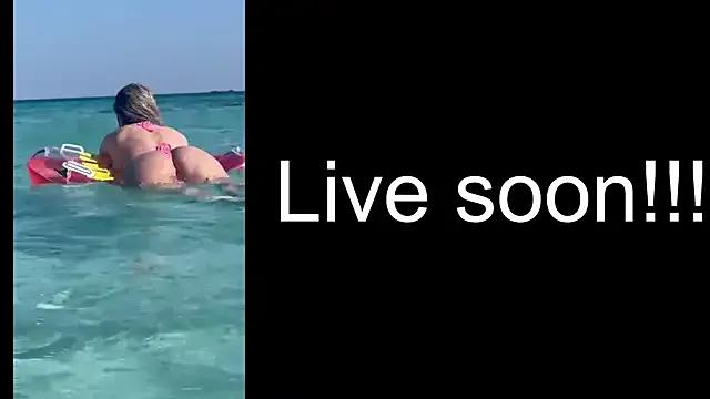 _Allie_ from StripChat
