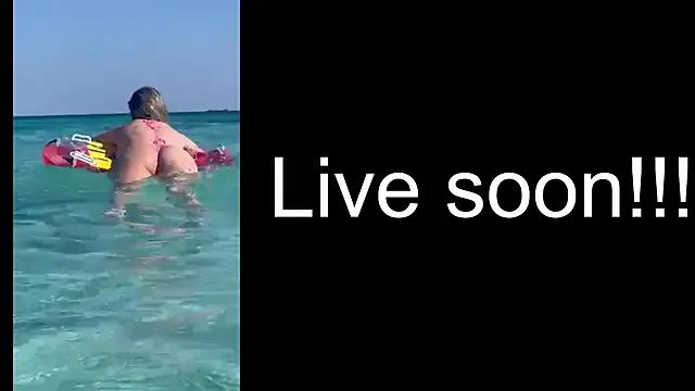 _Allie_ from StripChat