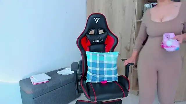 _amanda_seyfried19 from StripChat