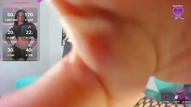 _christinejuliane from StripChat is Freechat