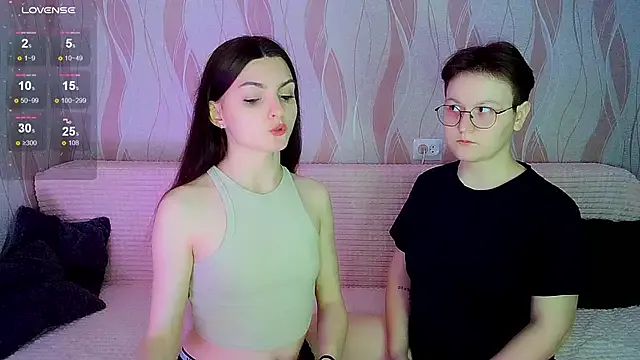 Girls: try live performances with matured performers, from dancing to quirks, in a variety of beautiful sex cams.