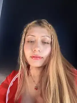 _Danna from StripChat is Freechat