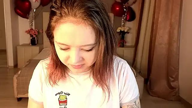 Girls: try live performances with matured performers, from dancing to quirks, in a variety of beautiful sex cams.