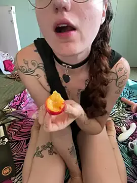 Girls: try live performances with matured performers, from dancing to quirks, in a variety of beautiful sex cams.