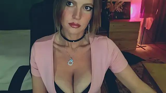 _Holy_Moans_ from StripChat is Freechat