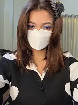 _Lunaaa from StripChat is Freechat