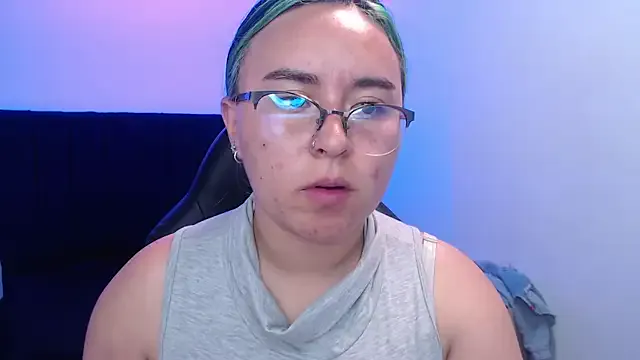 _MissMegann from StripChat is Freechat