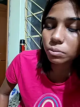 _sexy-queen from StripChat is Freechat