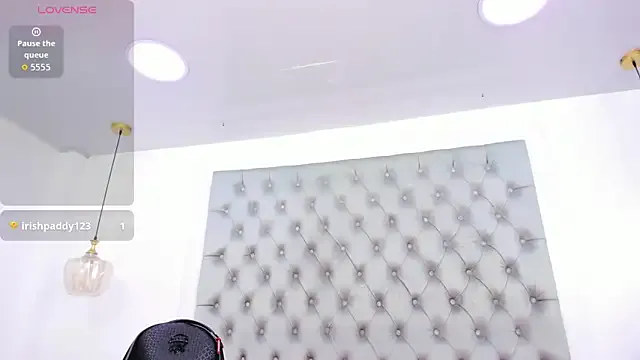 aaliyah_beller from StripChat is Freechat