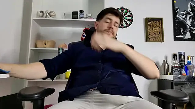 Girls: try live performances with matured performers, from dancing to quirks, in a variety of beautiful sex cams.