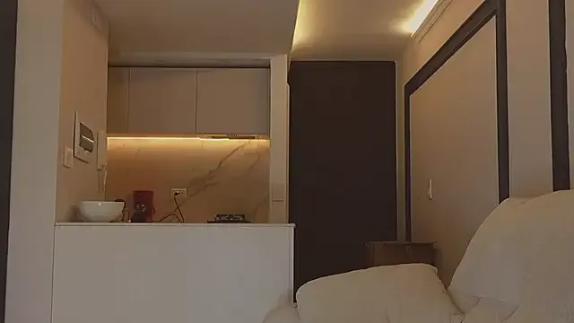 AbrilColls_ from StripChat is Freechat