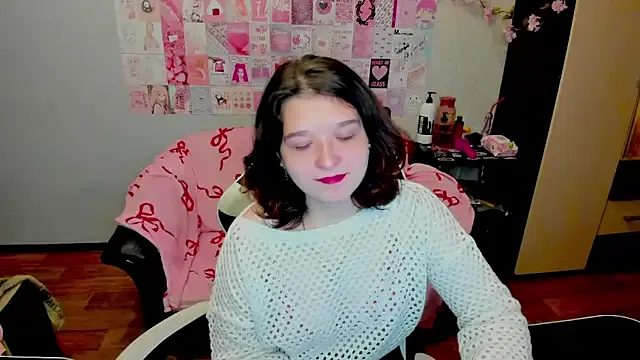 Girls: try live performances with matured performers, from dancing to quirks, in a variety of beautiful sex cams.